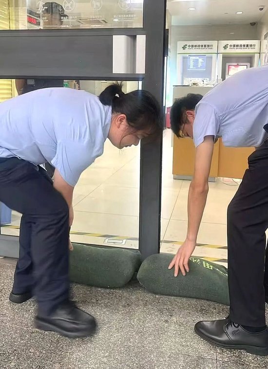 抗击台风“美莎克” 邮储银行全力筑牢广西金融服务安全屏障